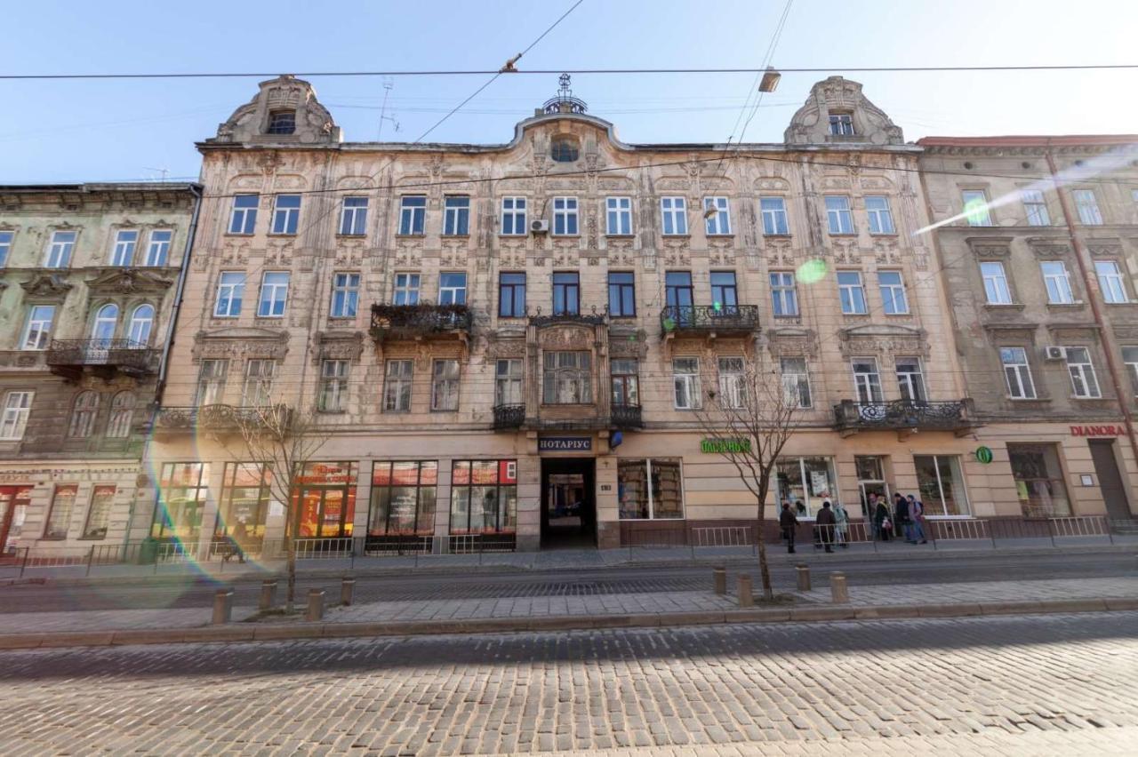 Зелені Апартаменти Біля Оперного Театру Flat In The City Center Lviv Eksteriør bilde