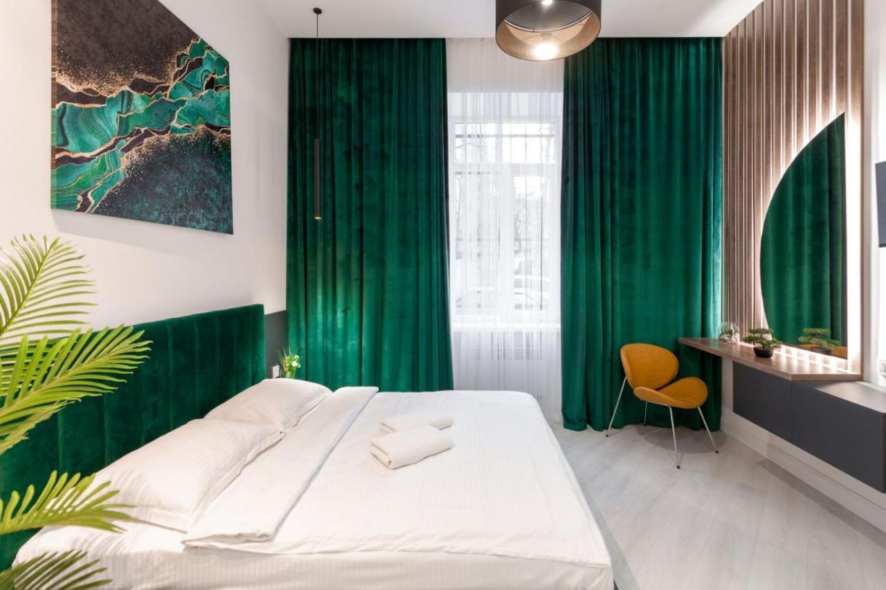 Зелені Апартаменти Біля Оперного Театру Flat In The City Center Lviv Eksteriør bilde